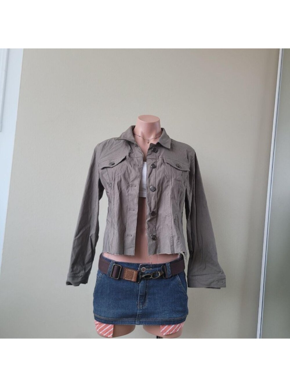 Tribal Cargo Utility Khaki Cropped Jacket With Back Cut Out Accent (10)